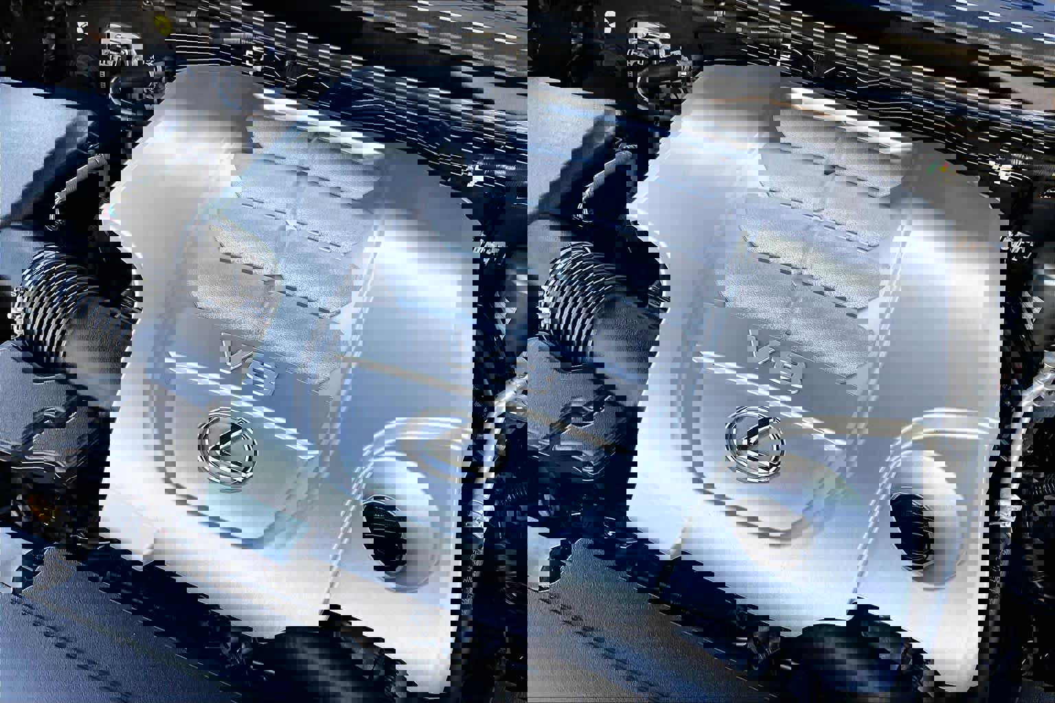 Used 2019 Lexus LX 570 4WD image 32