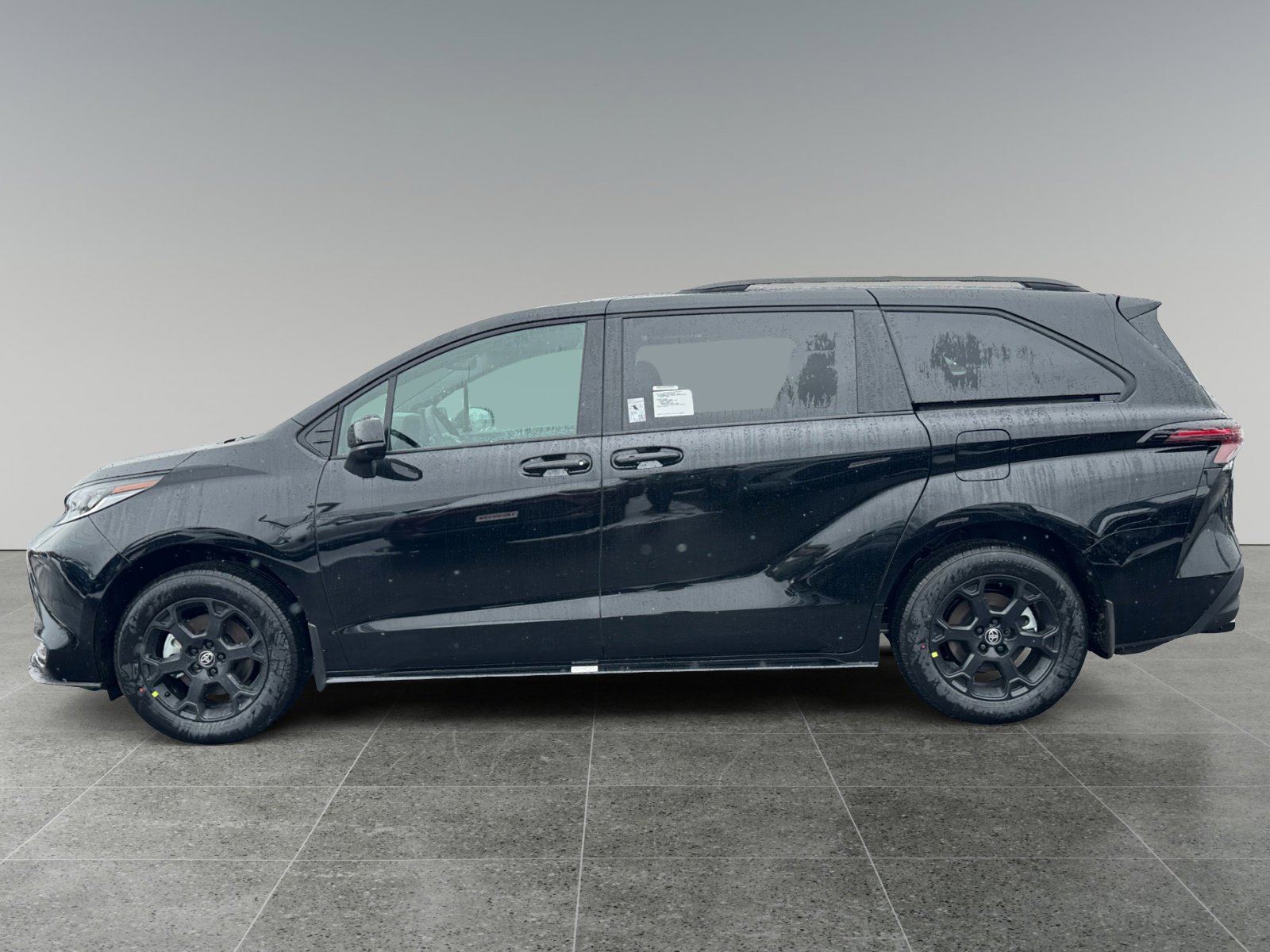 New 2026 Toyota Sienna XLE Woodland Edition video 2