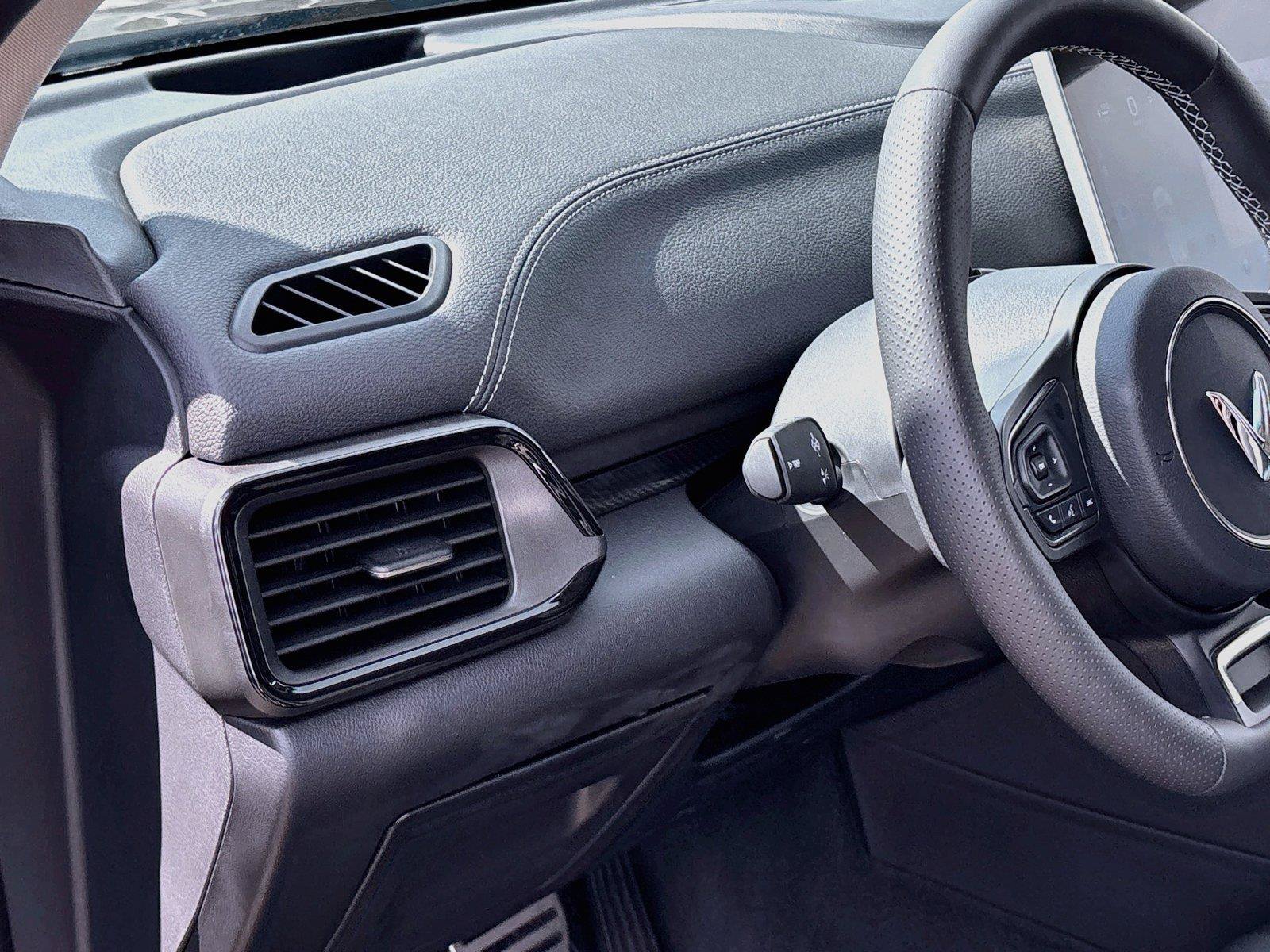 New 2027 VinFast VF 8 Eco AWD/4WD image 10