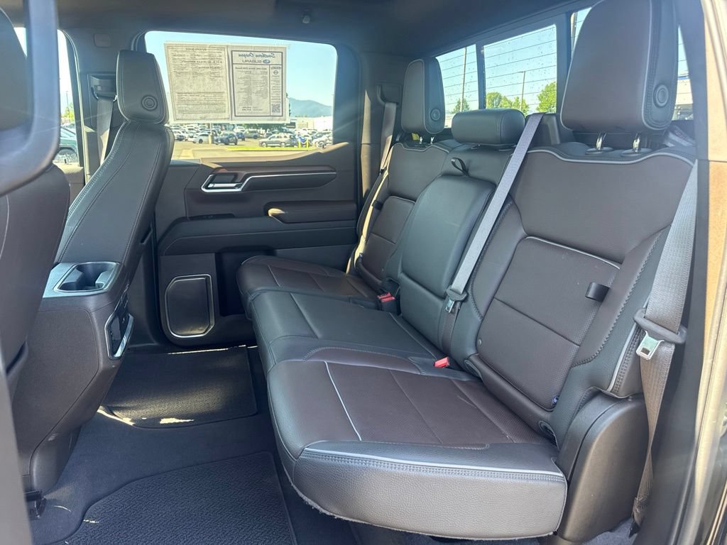 Used 2023 GMC Sierra 1500 Denali w/ Denali Reserve Package AWD/4WD image 11
