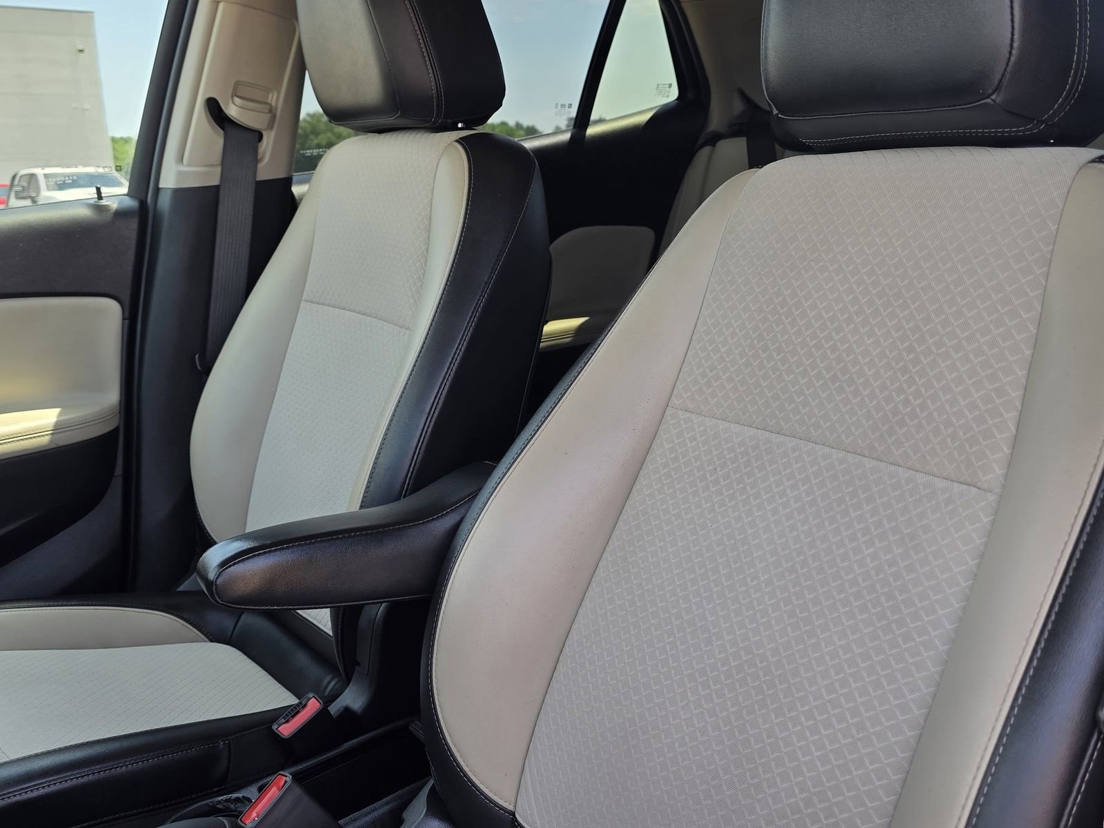 Used 2020 Buick Encore Preferred image 16