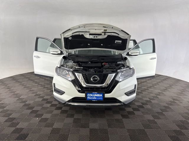 Used 2019 Nissan Rogue SV image 14