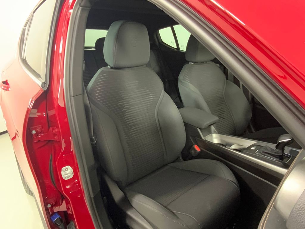 New 2025 Alfa Romeo Tonale AWD/4WD image 40