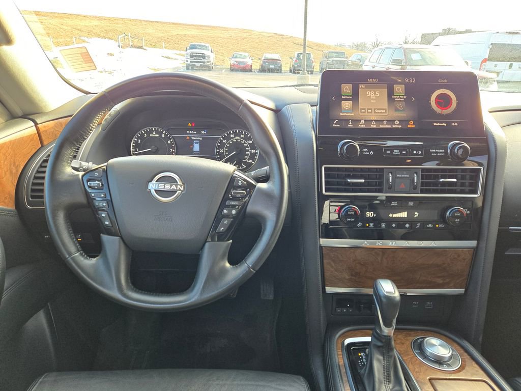 Used 2022 Nissan Armada SL w/ Captain's Chairs Package image 18