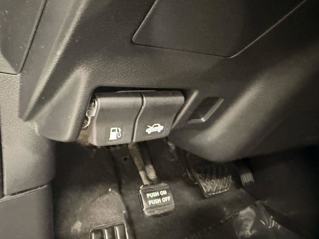 Used 2019 Nissan Murano S AWD/4WD image 21