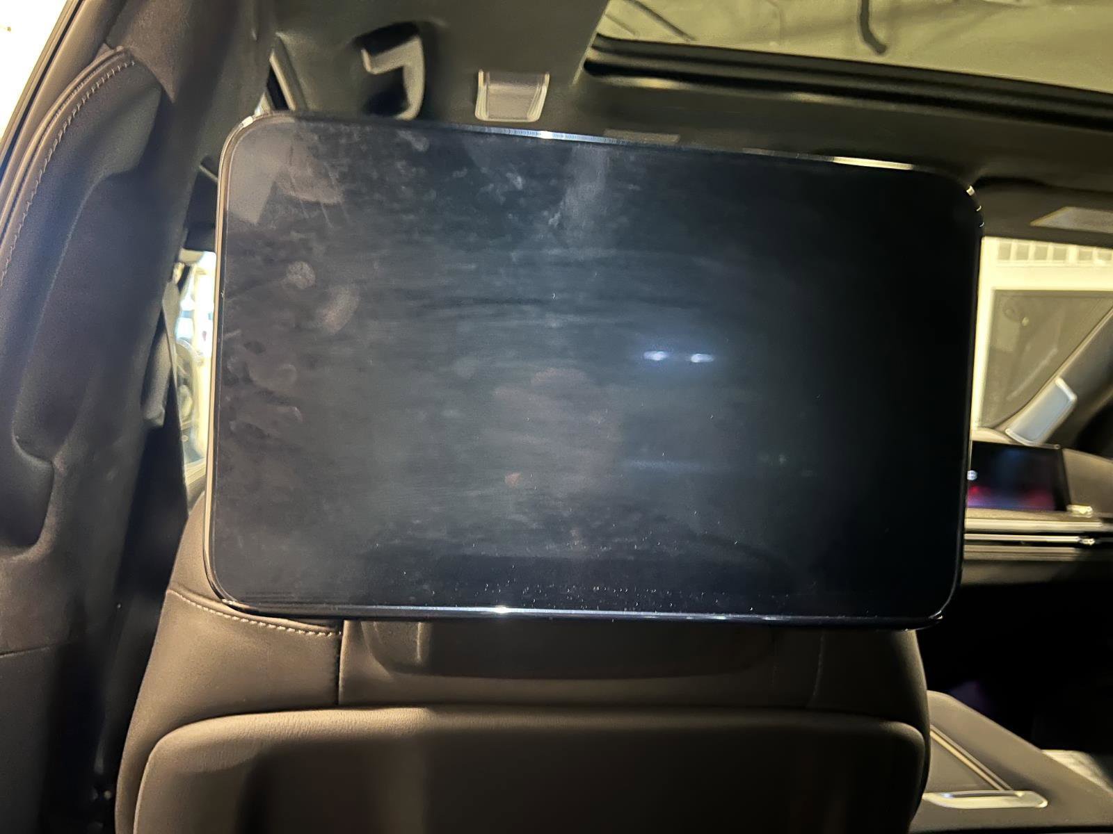 Used 2026 Cadillac Escalade V image 31