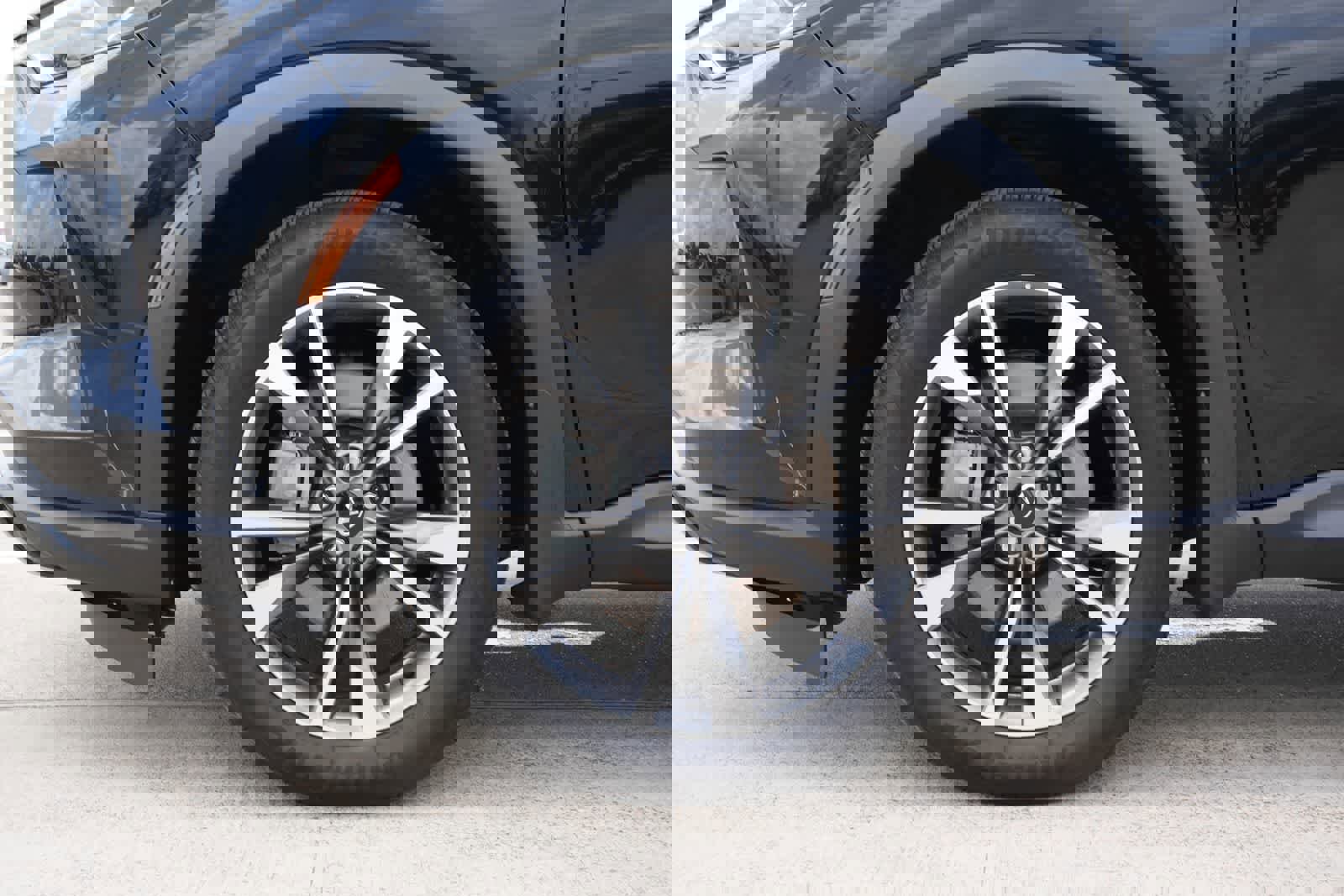 Certified 2023 INFINITI QX60 Luxe w/ Performance Audio Package image 24