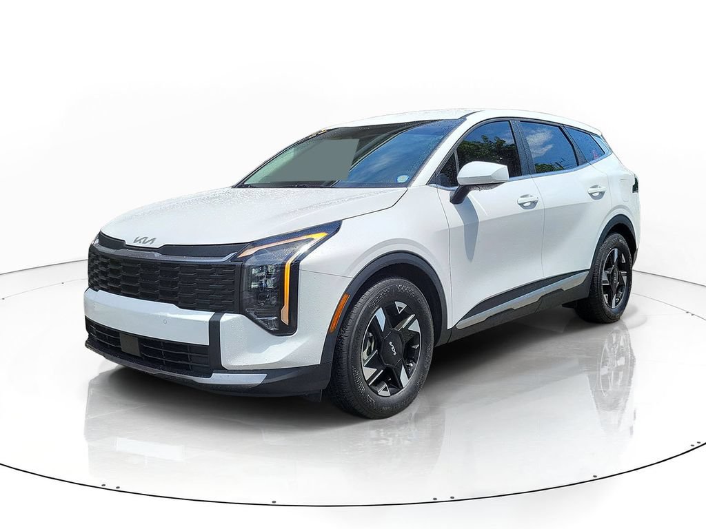 Certified 2026 Kia Sportage LX FWD image 5