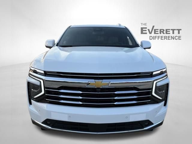 New 2026 Chevrolet Suburban LT image 2
