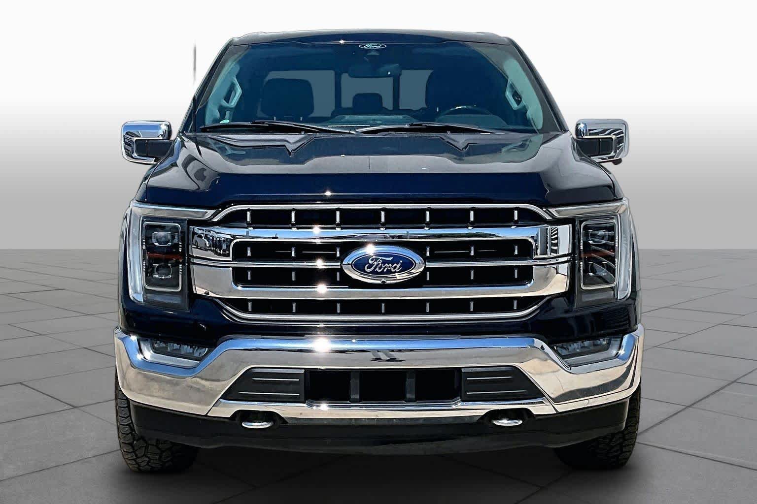 Used 2021 Ford F150 Lariat w/ Equipment Group 502A High AWD/4WD image 4
