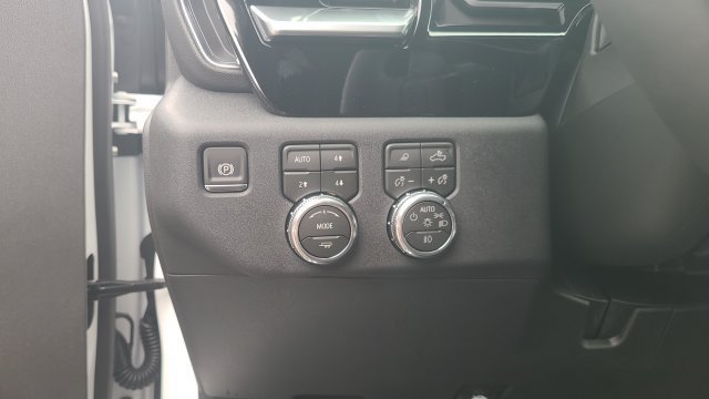 New 2026 GMC Sierra 1500 Elevation w/ Elevation Premium Package AWD/4WD image 11