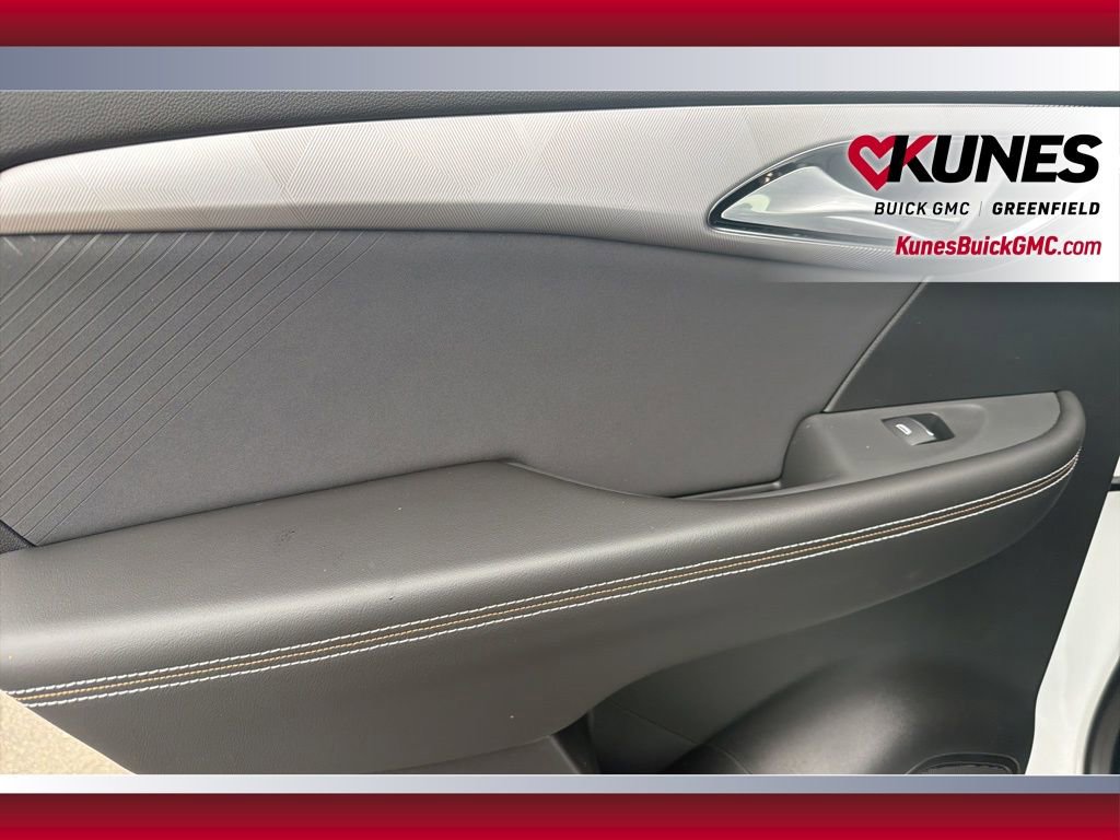 New 2026 Buick Envision Sport Touring image 39