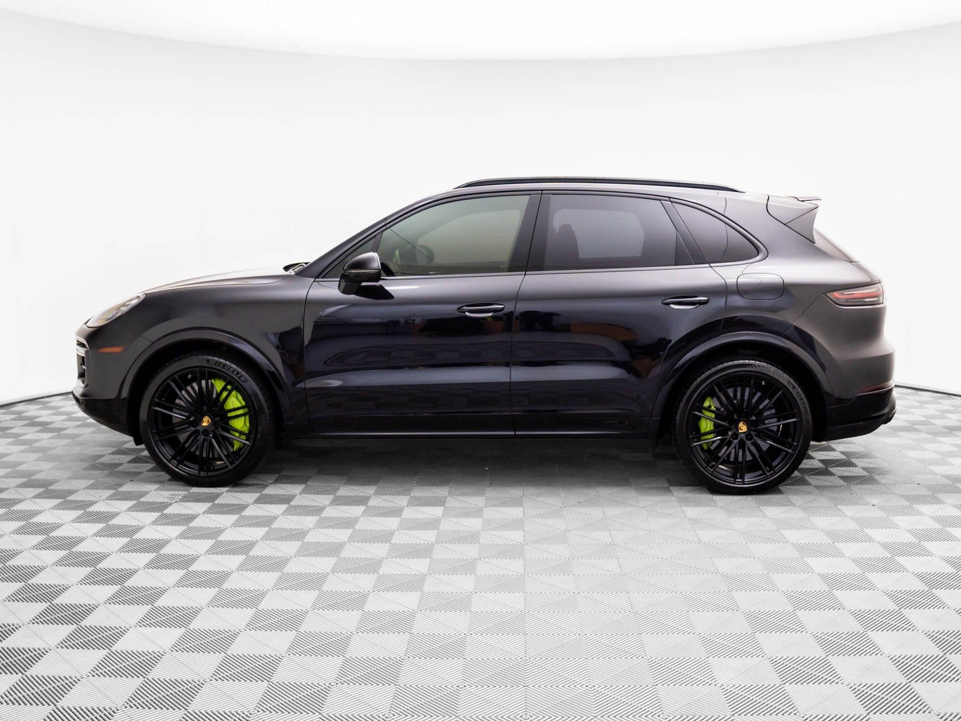 Used 2021 Porsche Cayenne Turbo S video 2