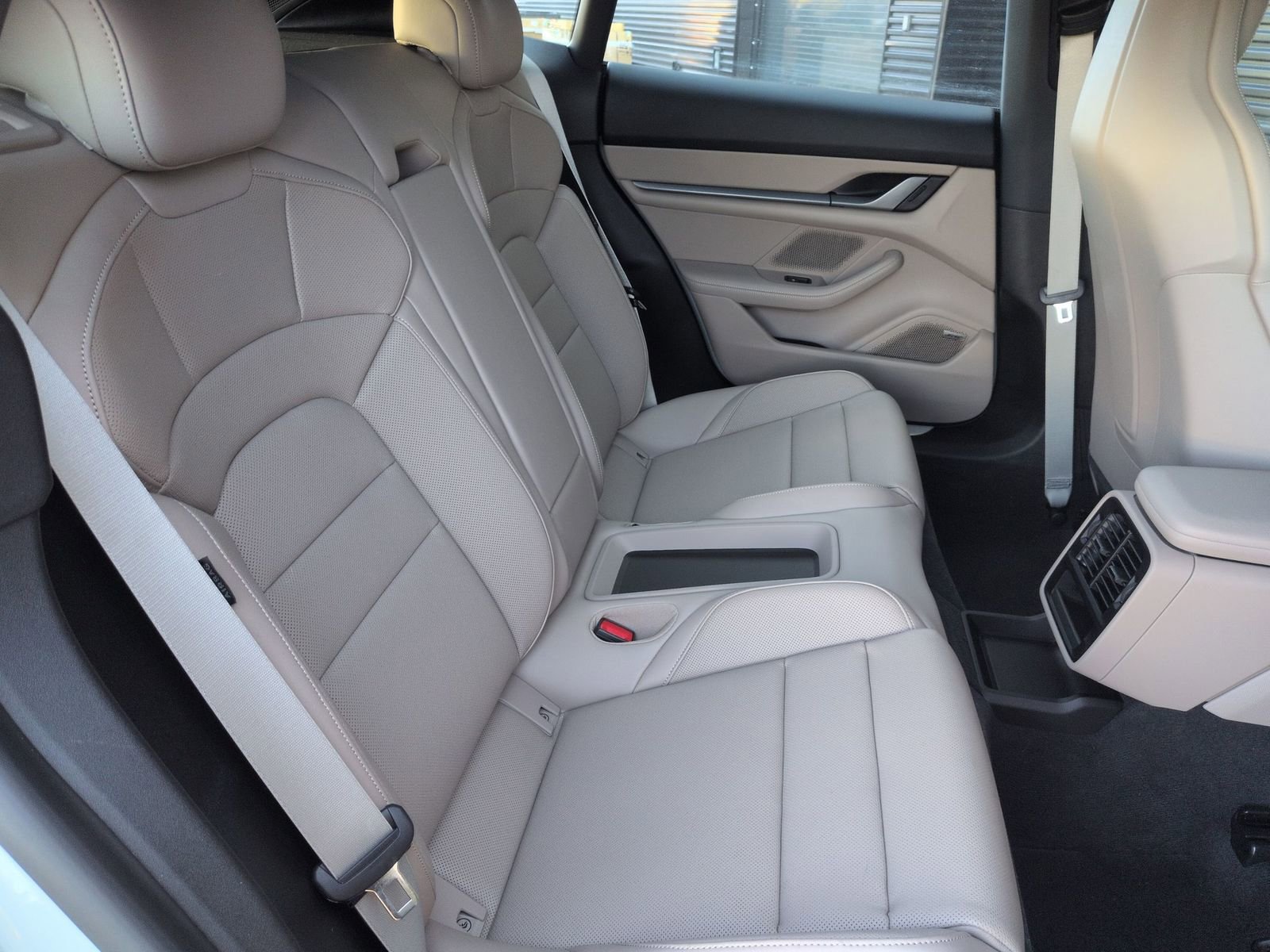 Certified 2025 Porsche Taycan 4 Cross Turismo image 25