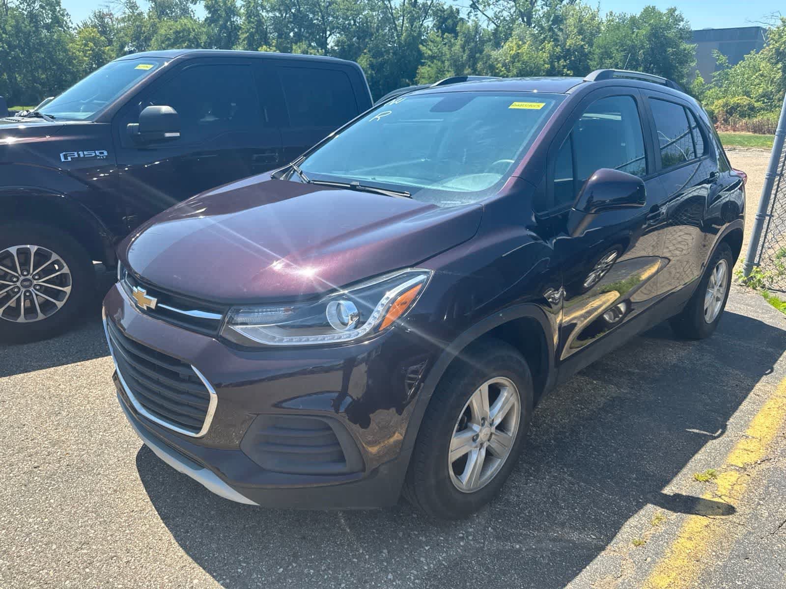 Used 2022 Chevrolet Trax LT w/ LT Convenience Package AWD/4WD image 26