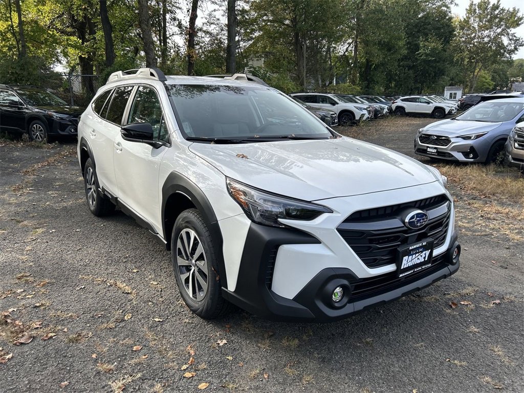 New 2025 Subaru Outback Premium image 2