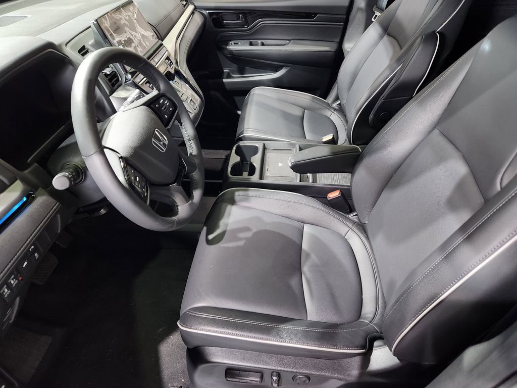 New 2026 Honda Odyssey Touring image 12