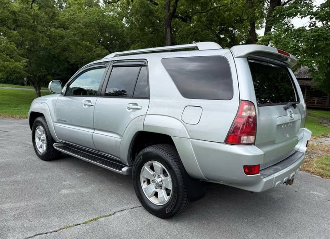 Used 2003 Toyota 4Runner Limited w/ 4Runner Convenience Pkg AWD/4WD image 9