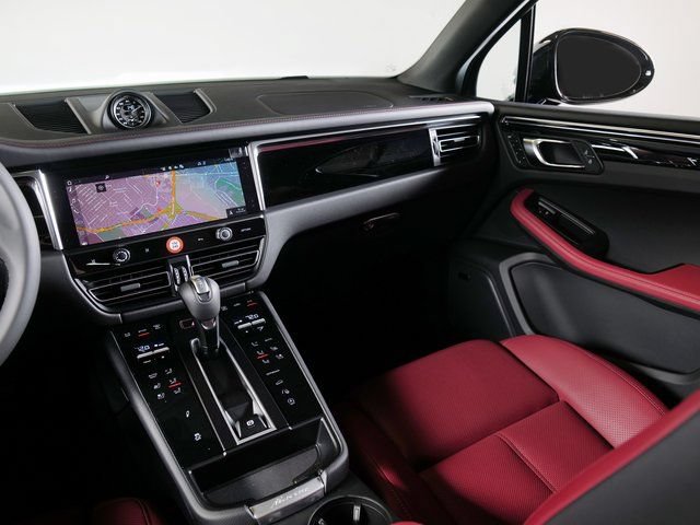 New 2026 Porsche Macan S AWD/4WD image 18