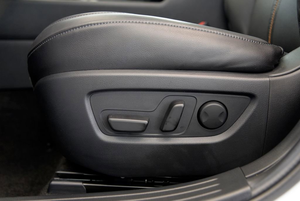 Used 2025 MAZDA CX-50 AWD 2.5 S w/ Weather Package image 16