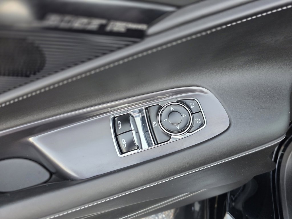 Used 2025 Chevrolet Corvette Z06 w/ Stealth Interior Trim Package image 10