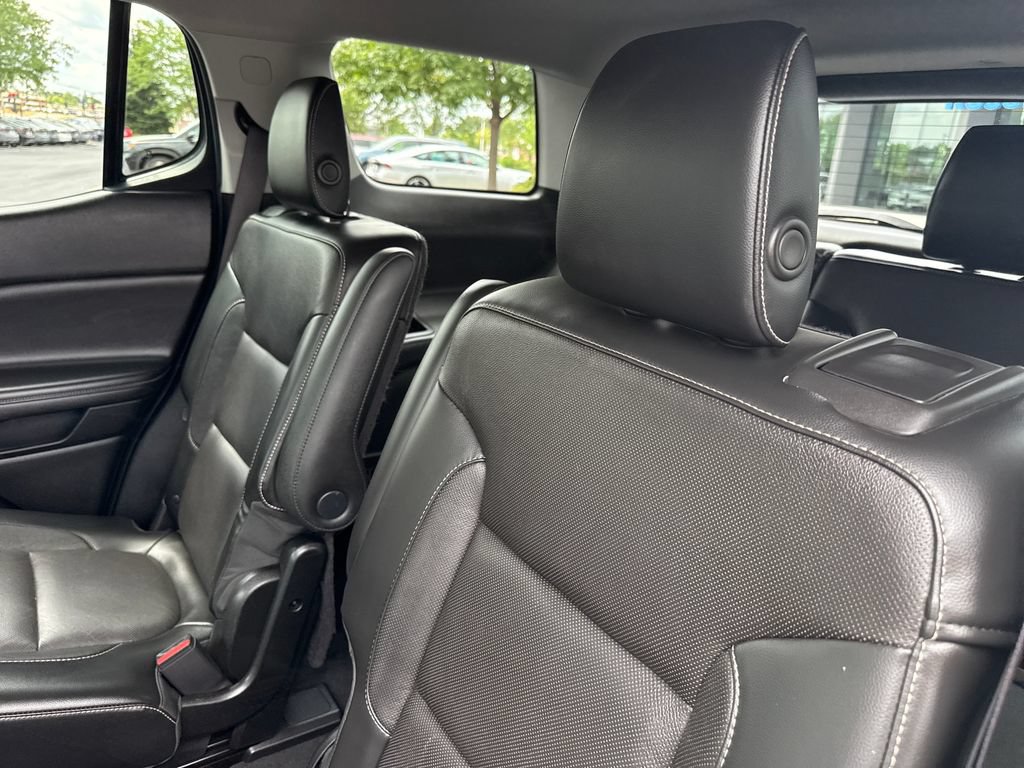 Used 2017 GMC Acadia SLT FWD image 14