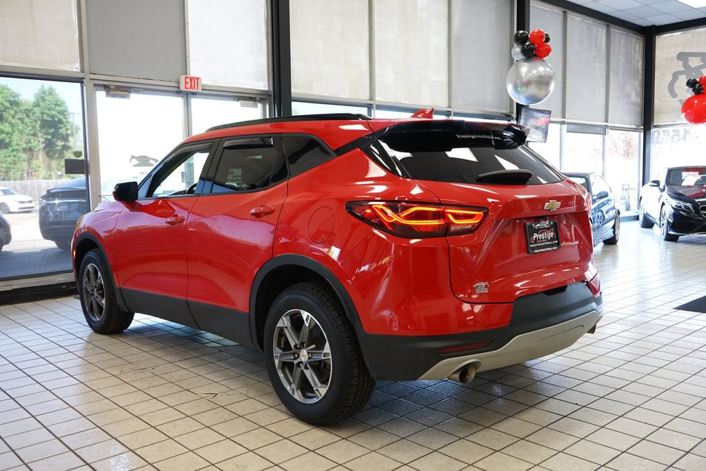 Used 2023 Chevrolet Blazer LT AWD/4WD image 4