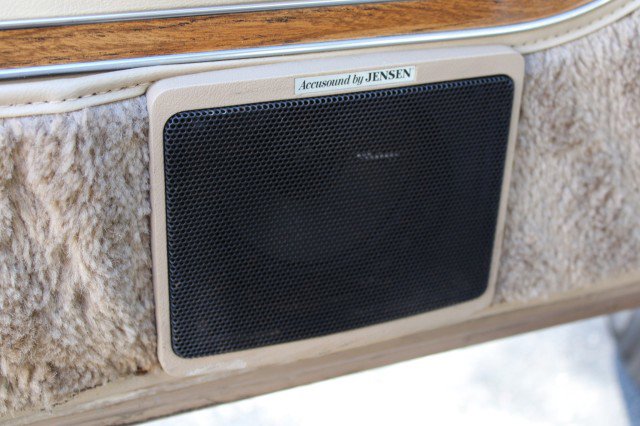 Used 1990 Jeep Grand Wagoneer image 54