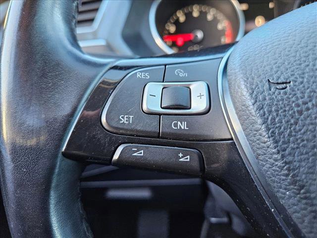 Used 2018 Volkswagen Tiguan SE image 13
