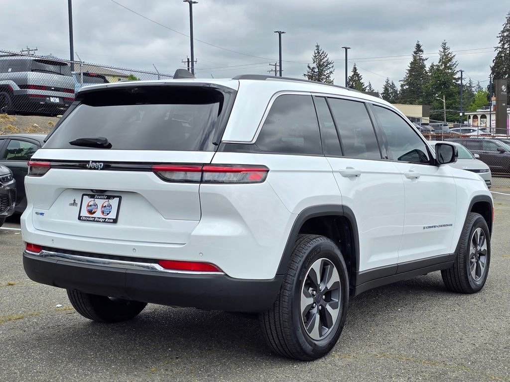 Used 2022 Jeep Grand Cherokee Limited 4xe w/ Luxury Tech Group II AWD/4WD image 8