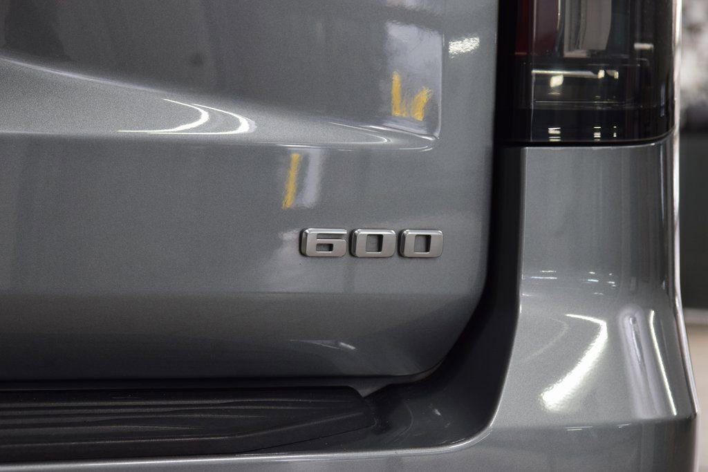 Used 2023 Cadillac Escalade Premium Luxury Platinum image 21