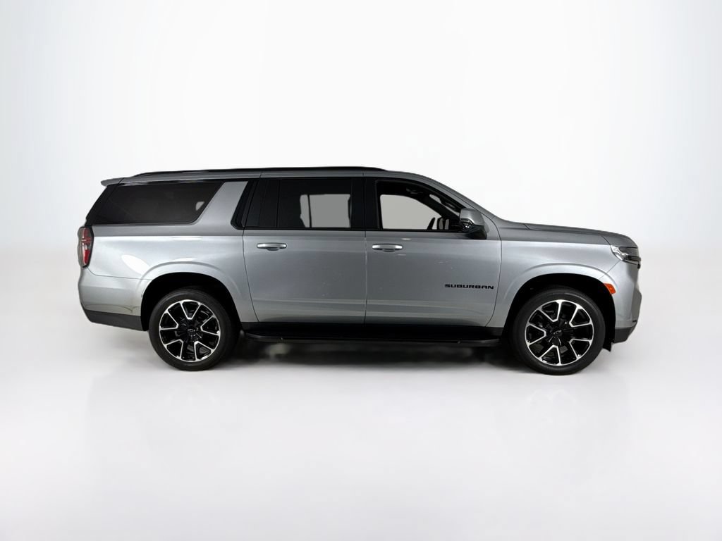 Used 2024 Chevrolet Suburban RST w/ Luxury Package RWD image 6