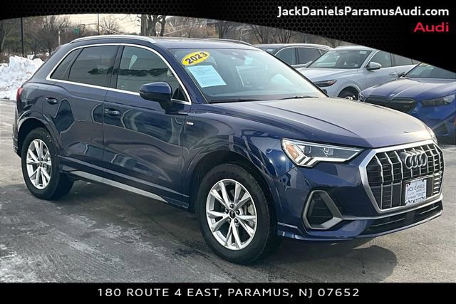 Used 2023 Audi Q3 2.0T Premium Plus w/ Premium Plus Package image 9