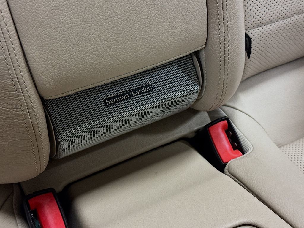 Used 2015 Mercedes-Benz E 400 Cabriolet image 42