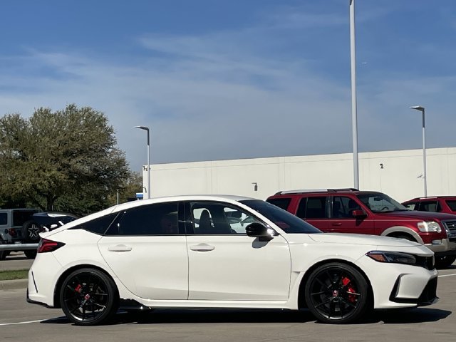 Used 2025 Honda Civic Type R image 3