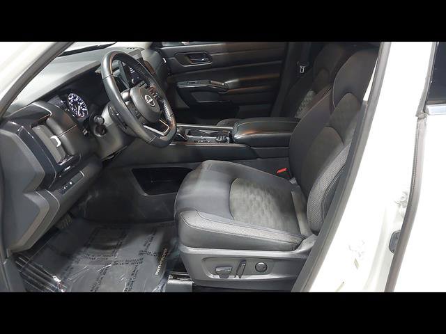 Used 2024 Nissan Pathfinder SV AWD/4WD image 20
