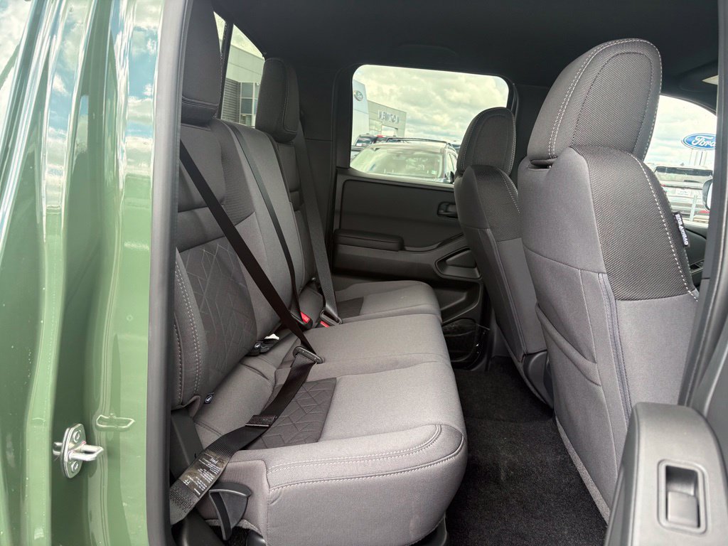 New 2027 Nissan Frontier SV w/ Tow Package AWD/4WD image 15