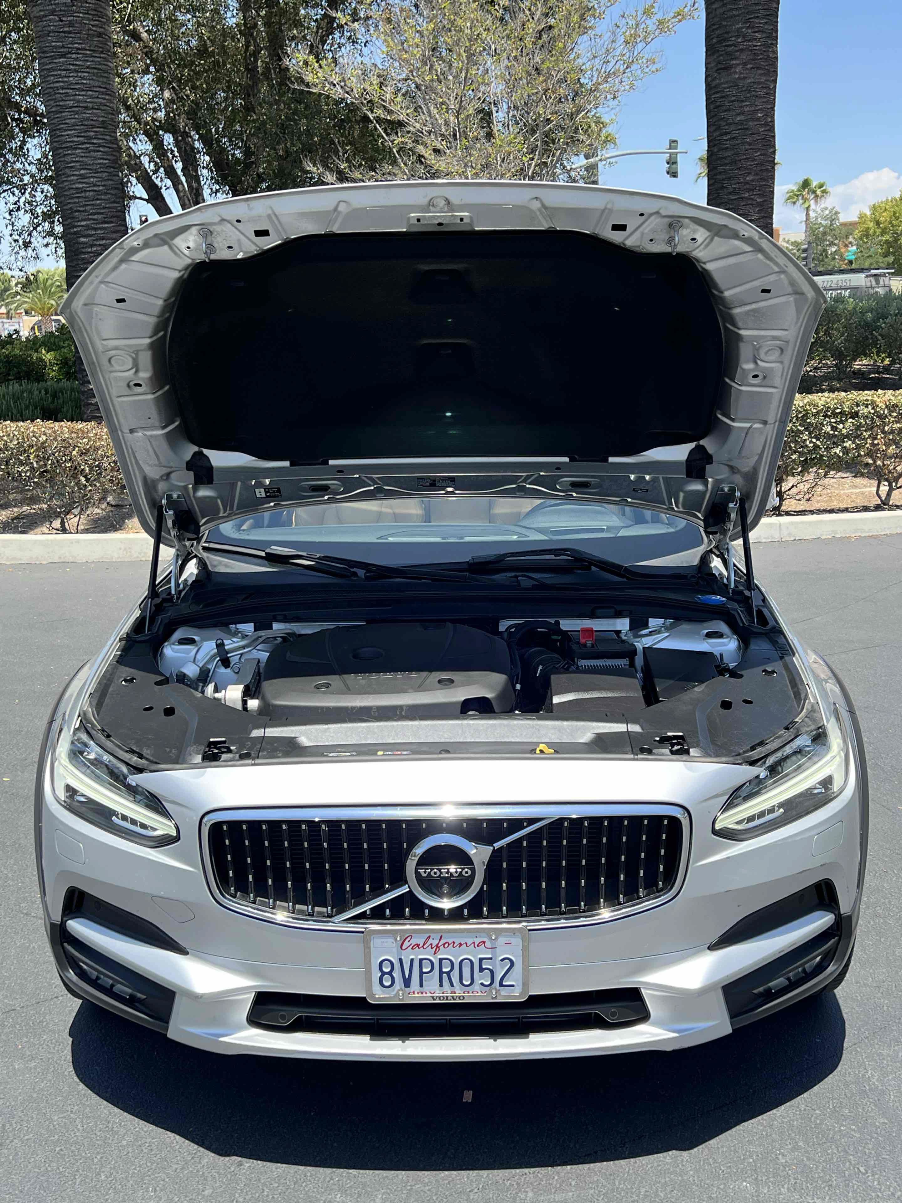 Used 2020 Volvo V90 T6 Cross Country AWD/4WD image 22