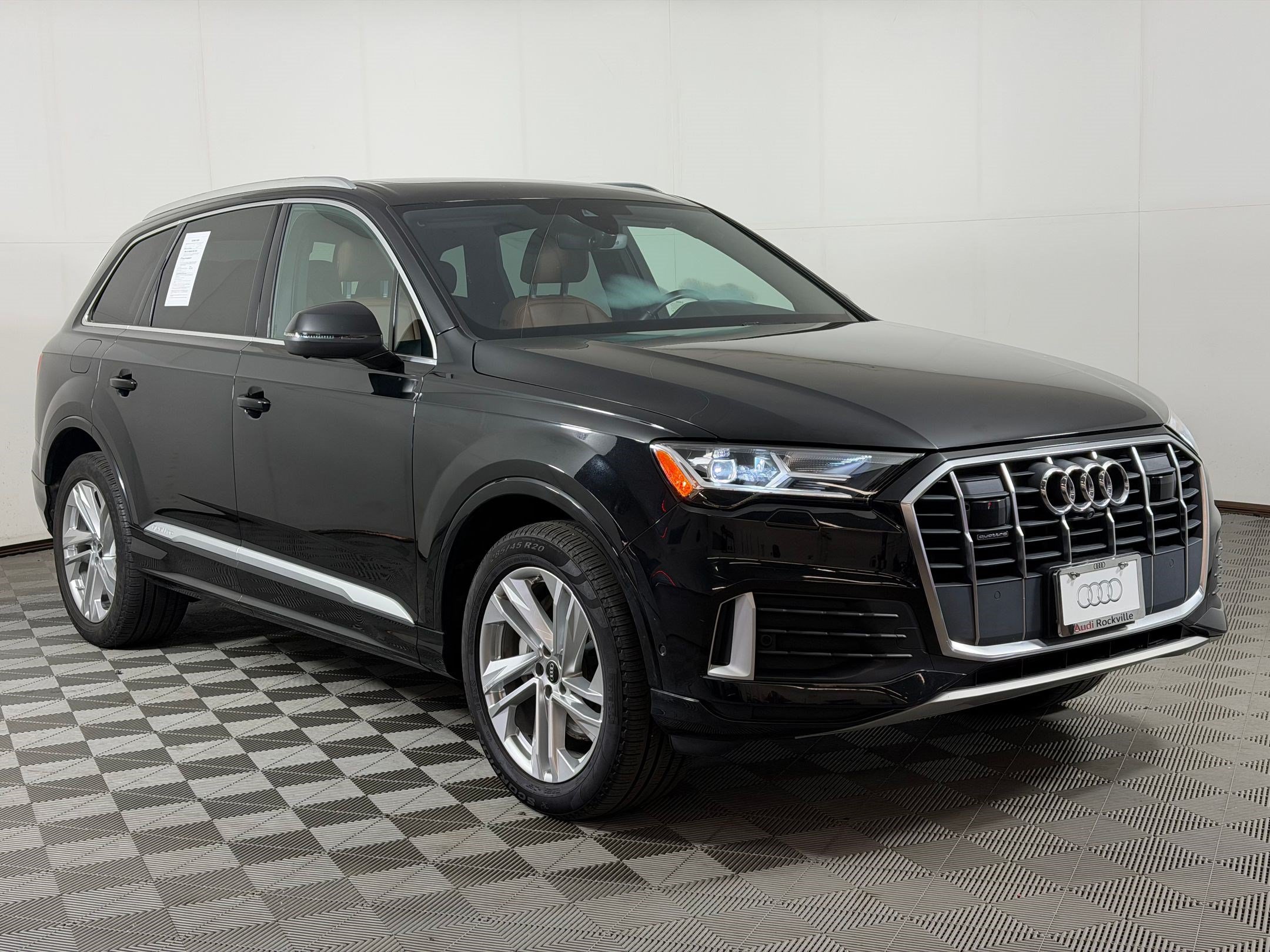 Used 2023 Audi Q7 2.0T Premium w/ Convenience Package AWD/4WD image 7