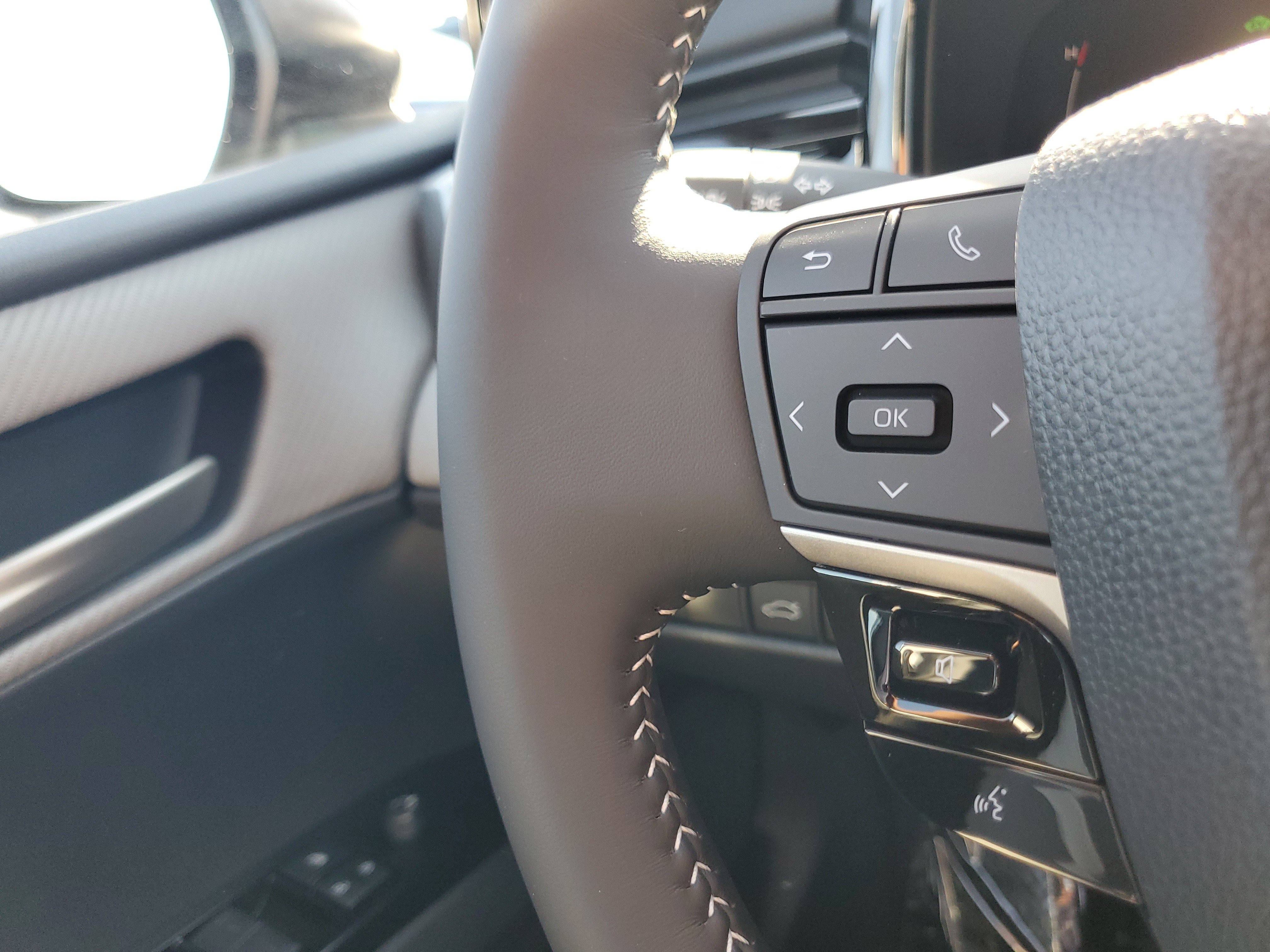 New 2027 Toyota Camry SE w/ Convenience Package FWD image 23