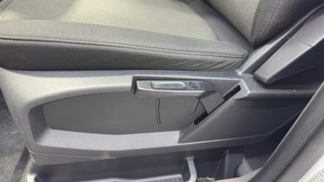 Used 2020 Ford Transit Connect XL image 20