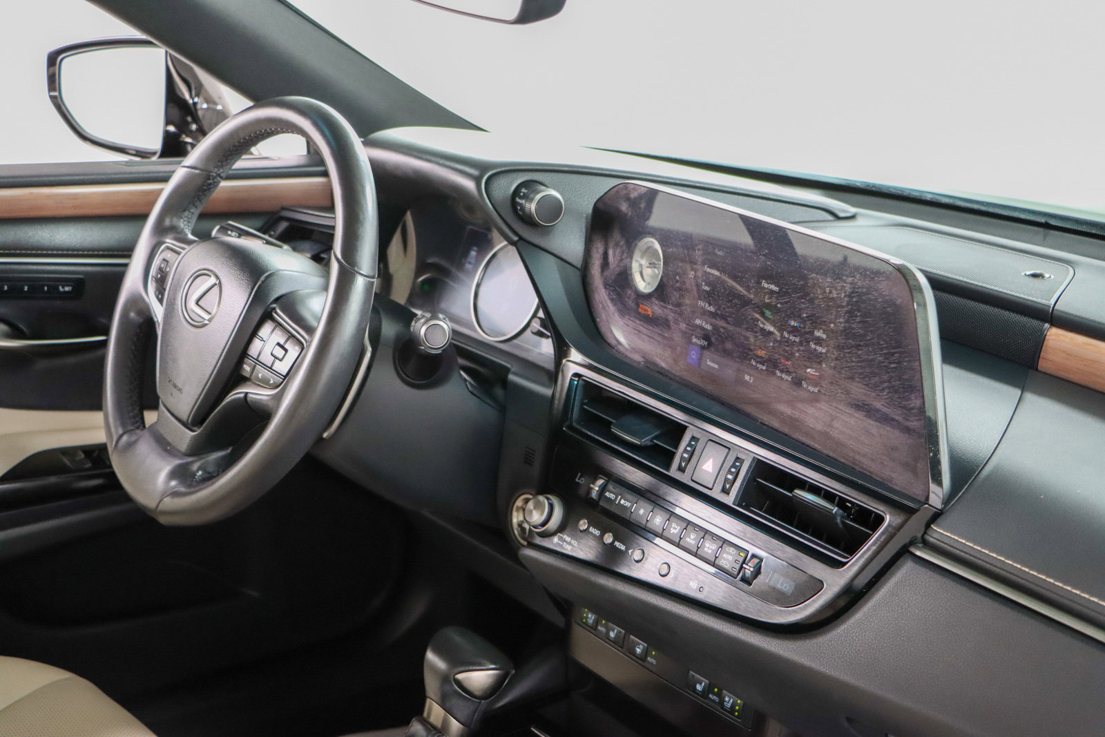 Used 2024 Lexus ES 350 w/ Premium Package FWD image 26