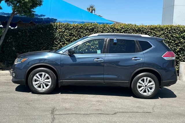 Used 2016 Nissan Rogue SV w/ SV Premium Package image 7
