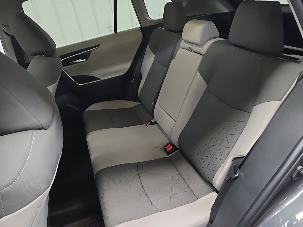 Used 2023 Toyota RAV4 XLE image 32