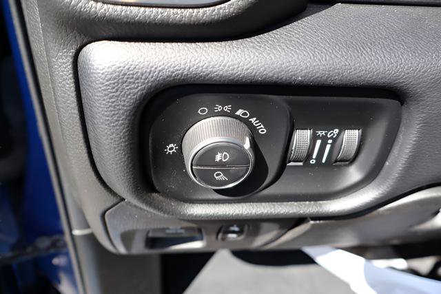 Used 2019 RAM 1500 Sport w/ Level 2 Equipment Group AWD/4WD image 19