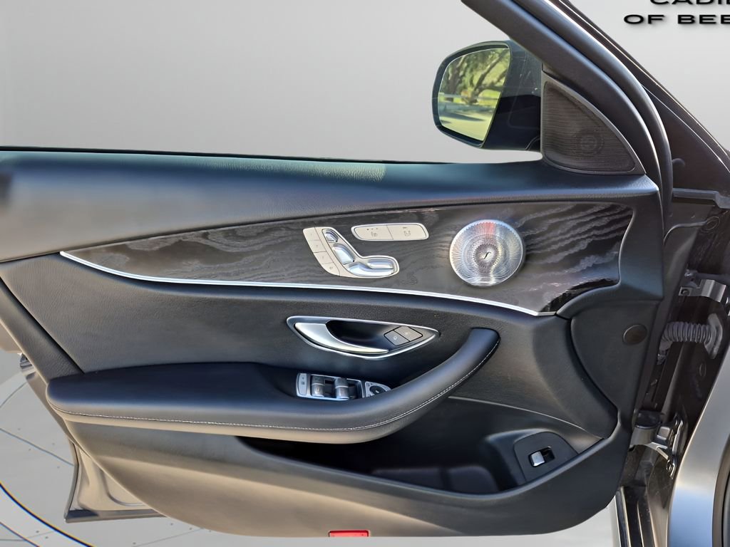 Used 2018 Mercedes-Benz E 300 image 26