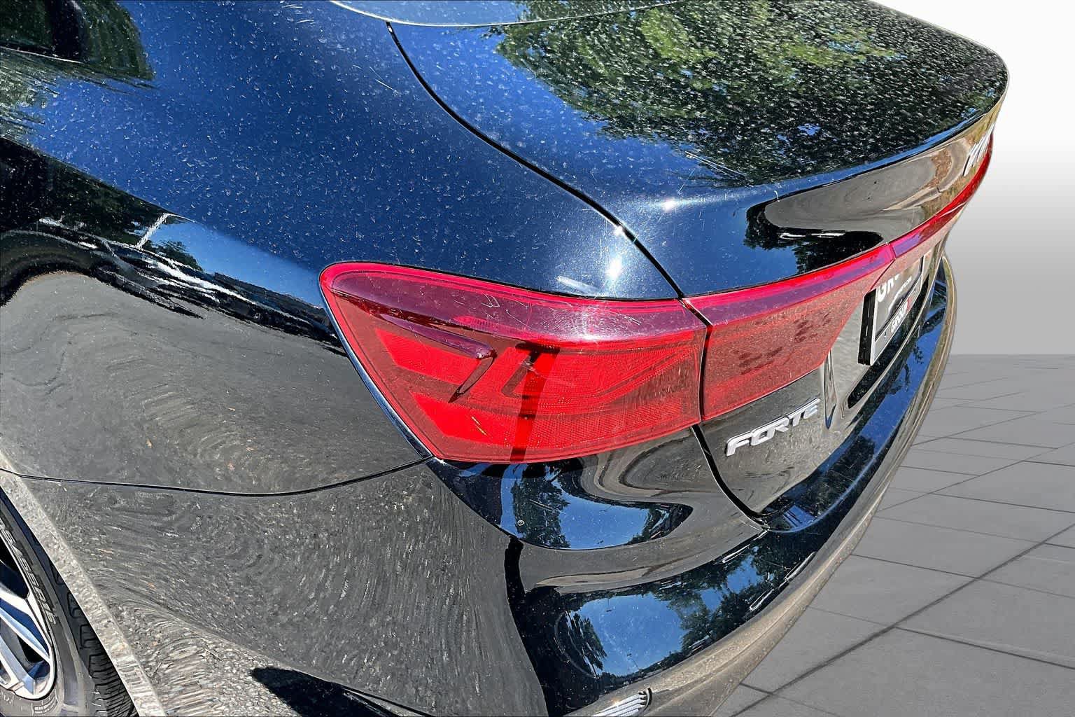 Used 2024 Kia Forte LXS FWD image 29