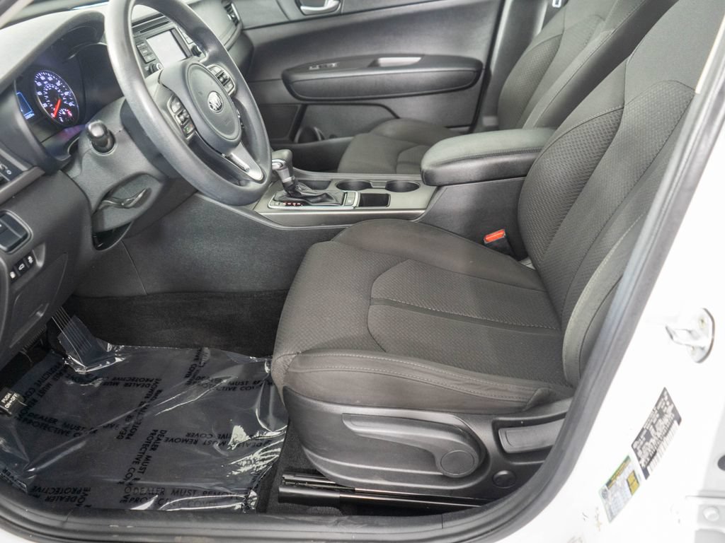 Used 2017 Kia Optima LX FWD image 10