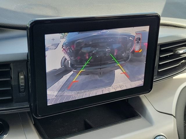 Used 2023 Ford Explorer XLT image 23