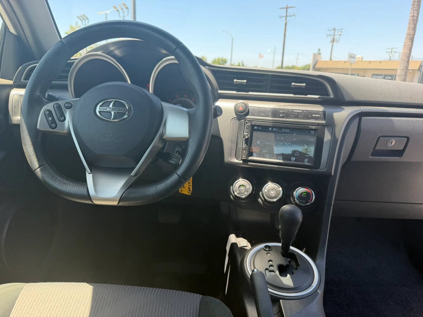 Used 2015 Scion tC FWD image 17